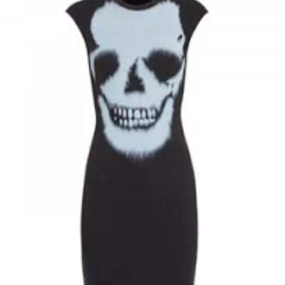 Alexander McQueen | Dresses | Alexander Mcqueen Skull Print Jersey Dress | Poshmark Alexander McQueen | Dresses | Alexander Mcqueen Skull Print Jersey Dress | Poshmark